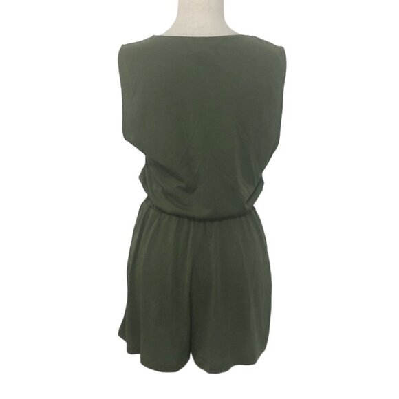 URBAN OUTFITTERS Silence + Noise Romper Women's Size Small Olive Tristin V Neck - Picture 3 of 11